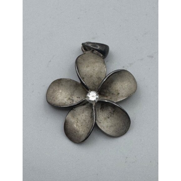 Flower Shaped 925 Sterling Silver Pendant With Clear Rhinestone Accent - Picture 6 of 8